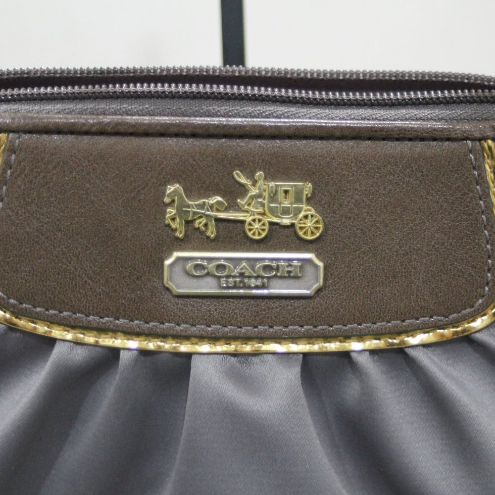 Coach Wristlet - Picture 2 of 7
